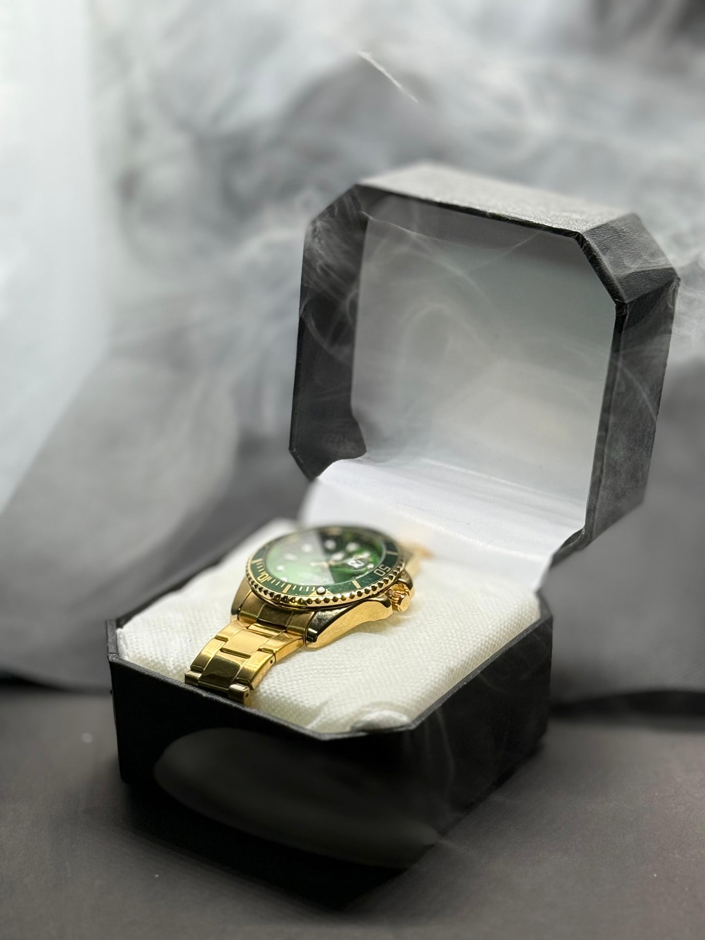 Rolex GMT Master II Gold & Green Luxury Watch in rotating dial