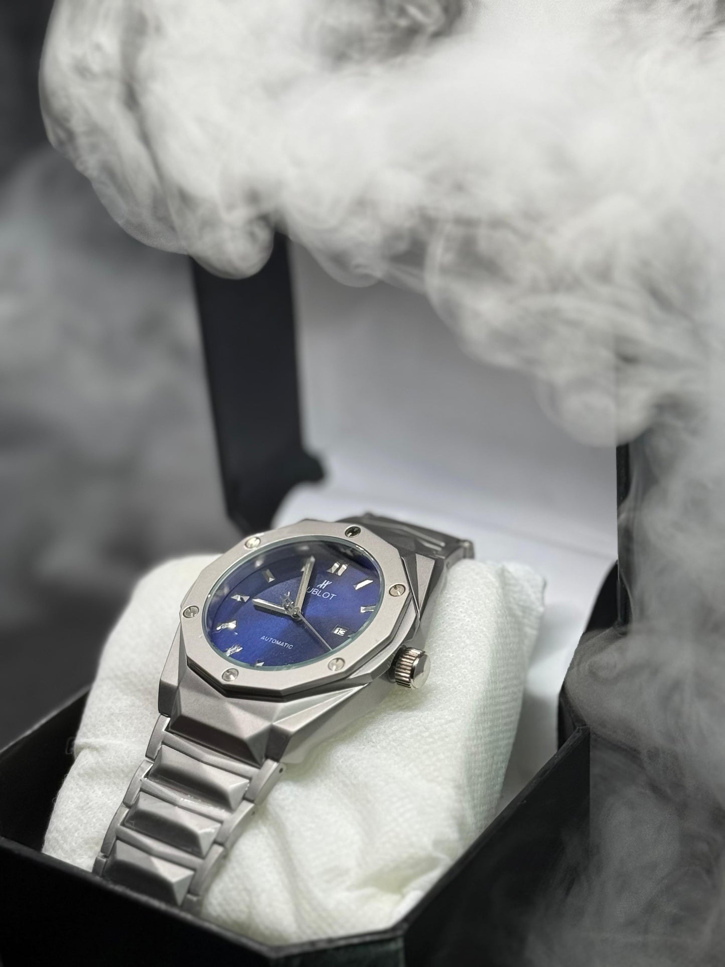 HB Premium Watch - Luxury Diamond Cut Chain - Navy Blue Dial